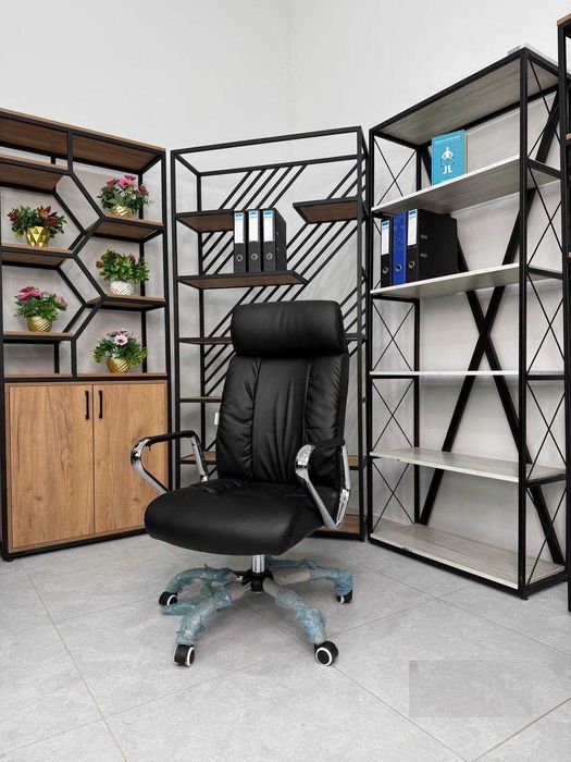 Офисная кресла и стулья от бюджетного до премиум-класса.