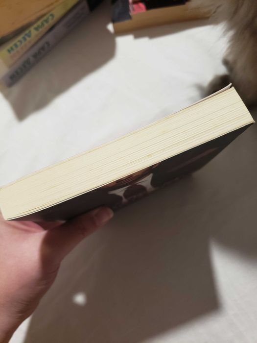 Кристина Лорен "Красив Негодник"