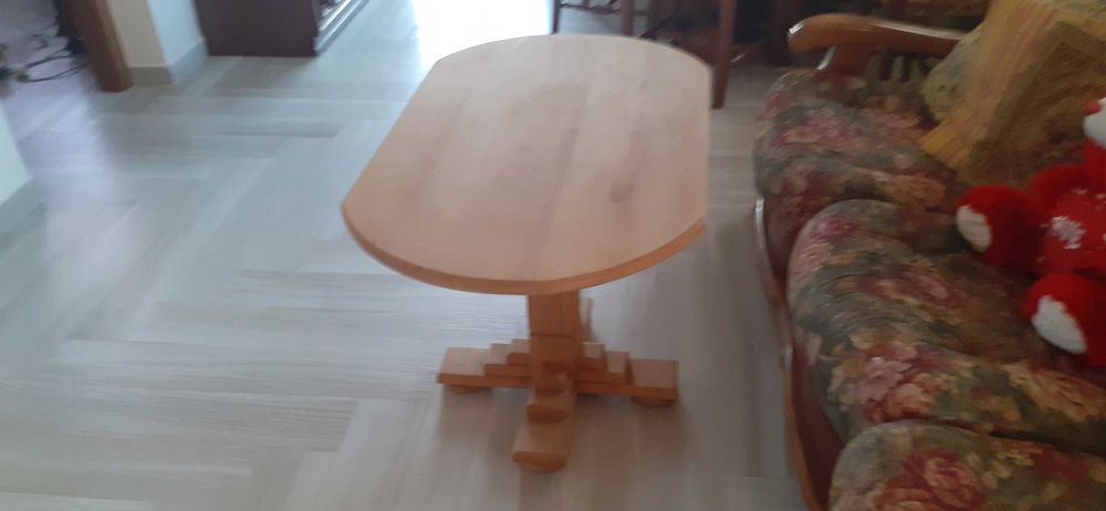 Masuta mica din lemn masiv de fag