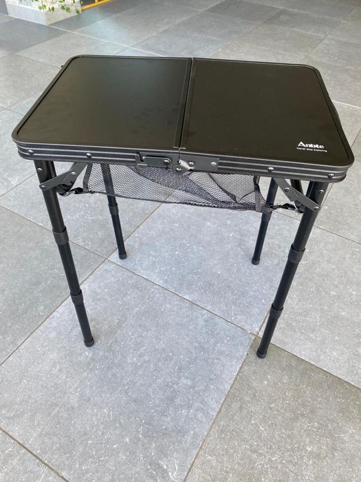 Masă pliabilă metalică pentru camping și picnic – masă outdoor pentru grădină, terasă, BBQ, pescuit, drumeții