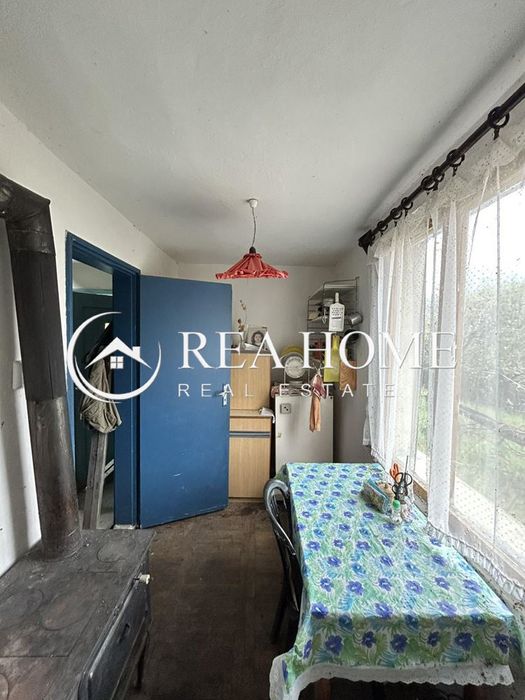 Продава се Къща в с. Свидня, Област София-област - 60 кв.м за 140 €/кв.м - Снимка #2