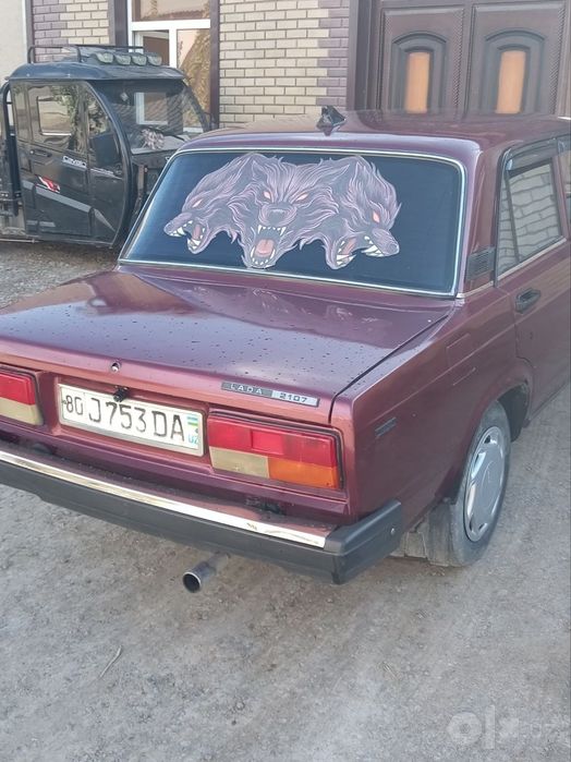 Vaz 2107 sotiladi