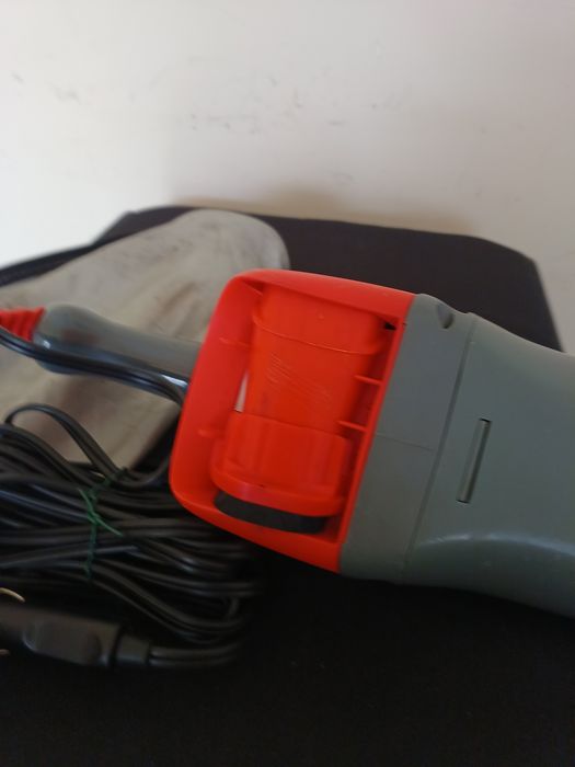 Aspirator auto 12v Black & Decker