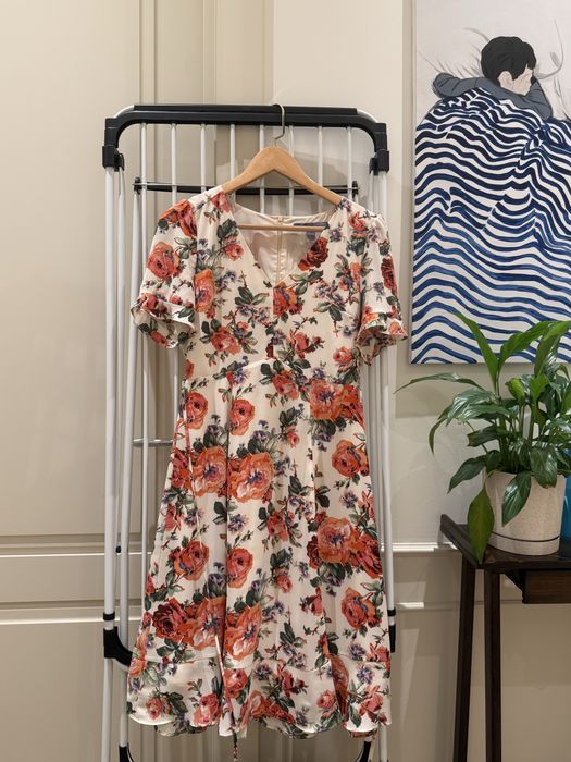 Платье б/у цветочное