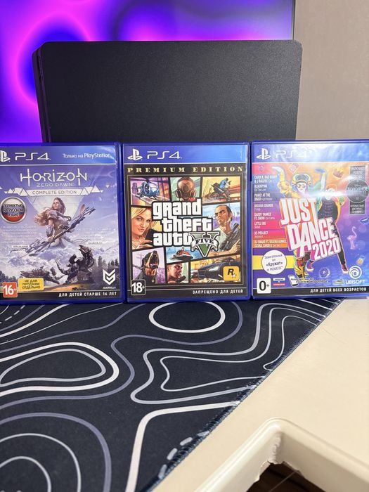 PlayStation 4 Slim 1TB + игры