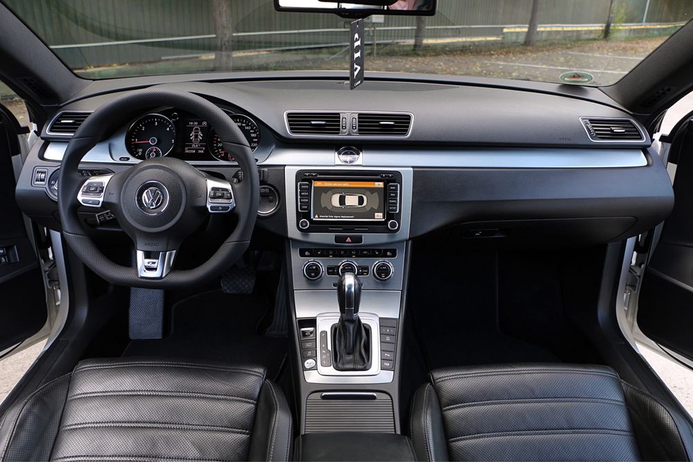 VW Passat CC / R line / 2014 / Automat / Panorama / Navigatie / Euro 5