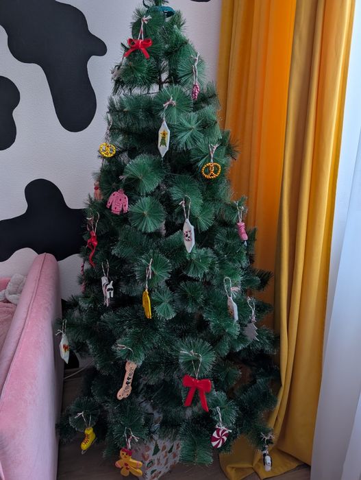 Продам елку 170см