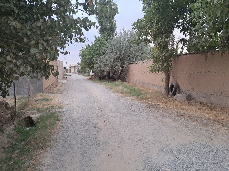 Uy sotiladi 15 sotih