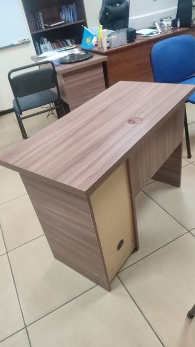 Продам офисную мебель