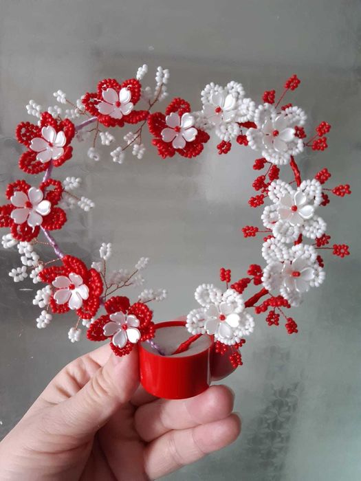 Сердечки с цветами из бисера