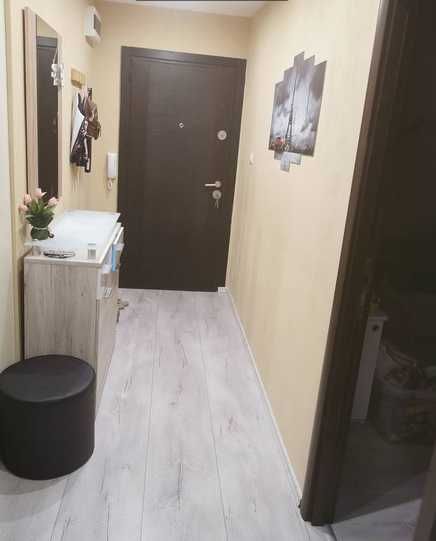 Дава се под наем Тристаен апартамент в Бургас, Братя Миладинови - 80 кв.м за 600 € - Снимка #2