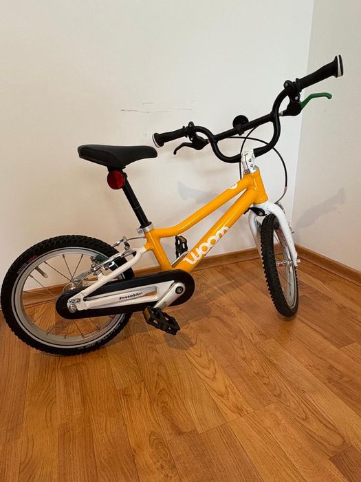 Bicicleta Woom 2 galbena