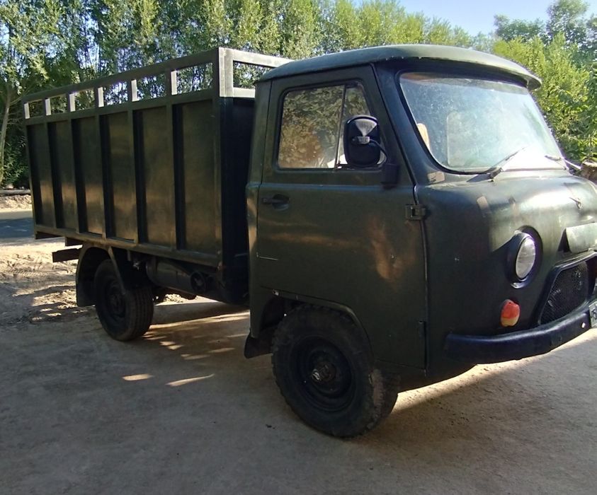 Uaz 3303 sotiladi
