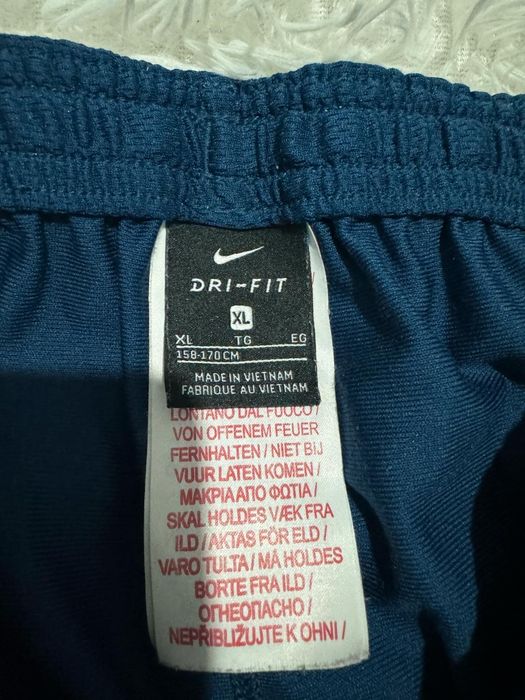 Nike анцунг син .