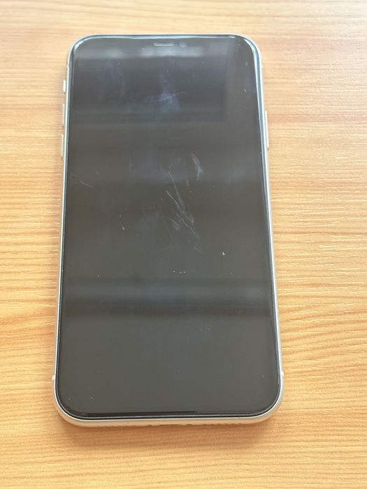 iPhone 11 100% 64GB