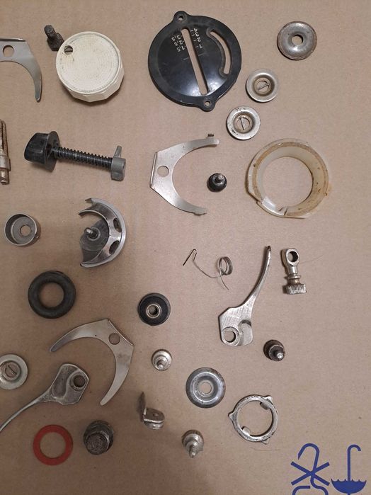 Запчасти от швейной машинки