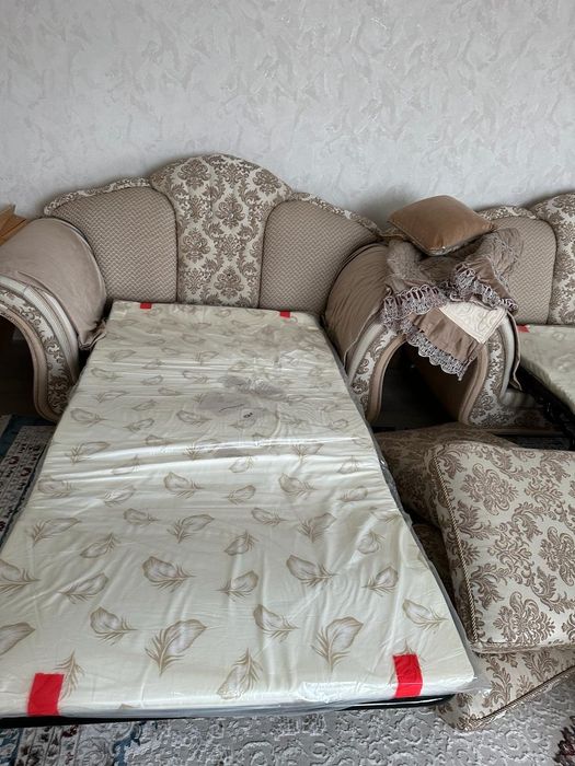 Диван мебель мягкий