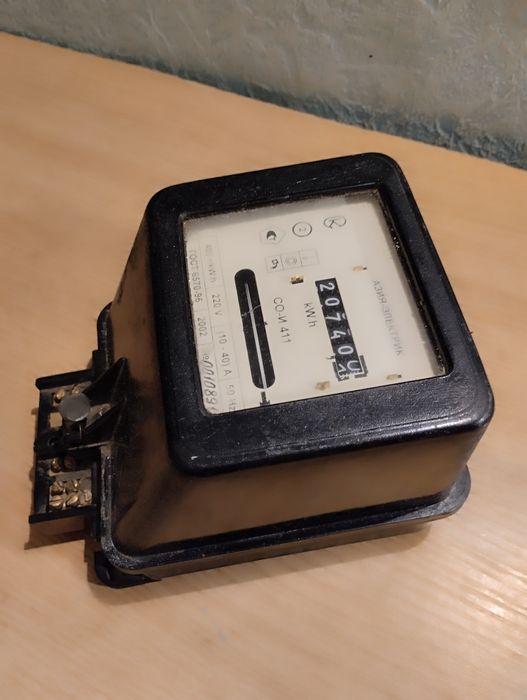 Электросчетчик .