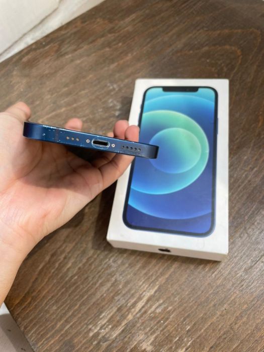 Айфон 12 иделаьном состояние срочно