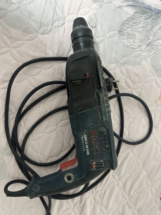 Перфоратор Bosch GBH 2-26 DRE, сетевой, 800 Вт, 3 режима работы