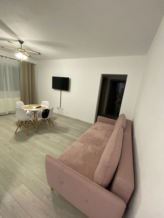 Inchiriez in regim hotelier apartament 3 camere