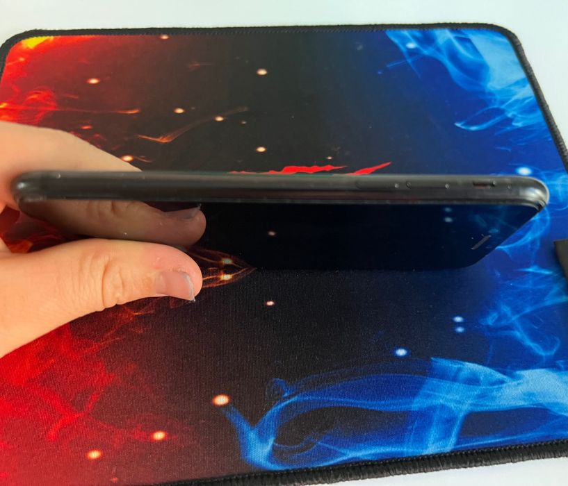 Продавам използван телефон iPhone SE