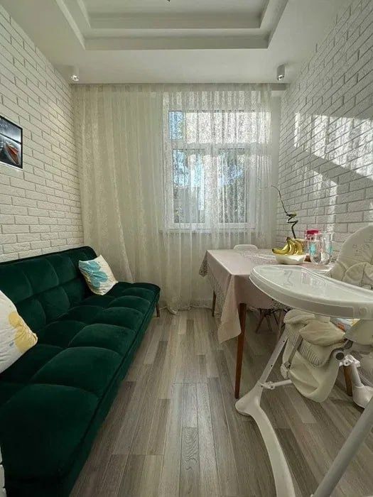 Саламатина МЧС 2в3/3/4  2×6 балкон + Не торцевая