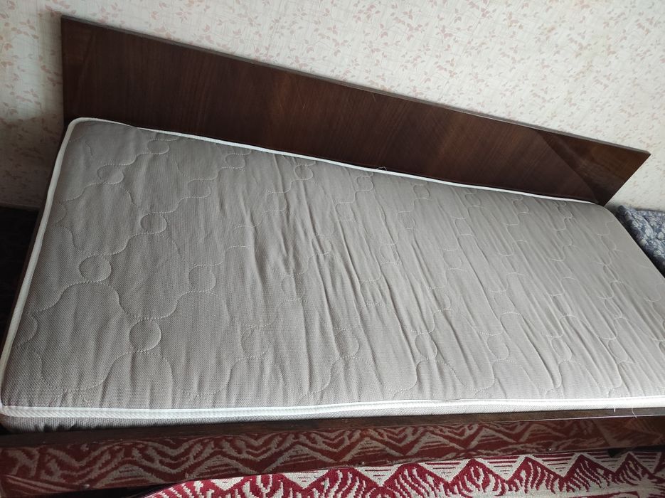 Матрак единичен пружинен