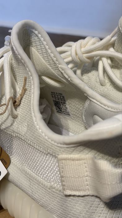 Yeezy boost 350 white