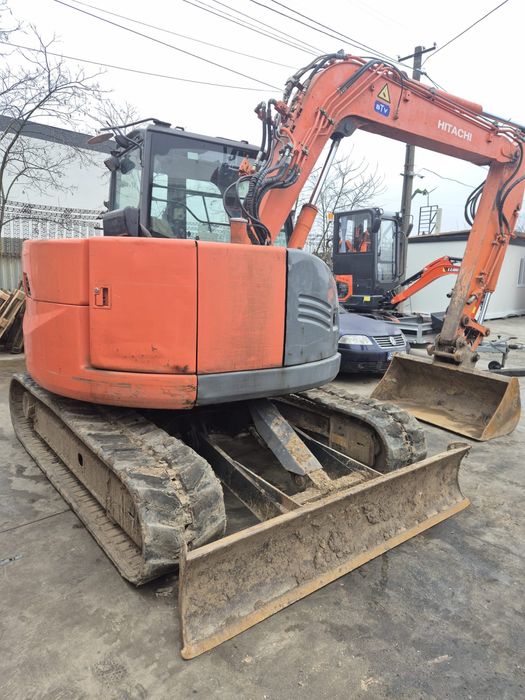 Vand excavator Hitaki 8,5 tone