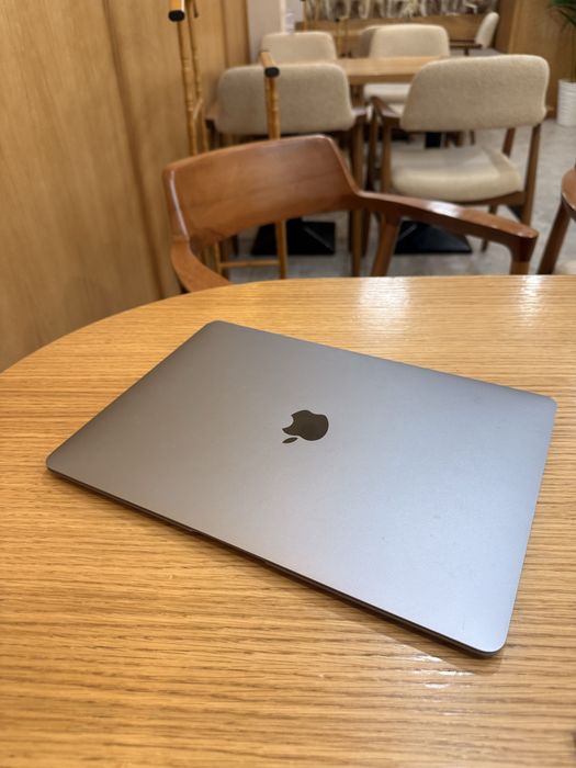 Макбук эйр серый  идеал состояние