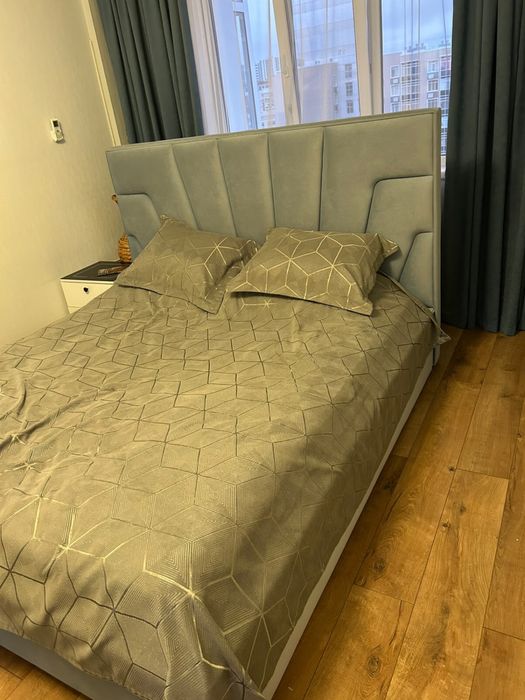 Срочно продам Кровать 180*200