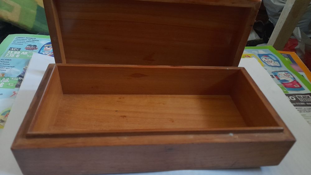 Vintil darveni kutii.