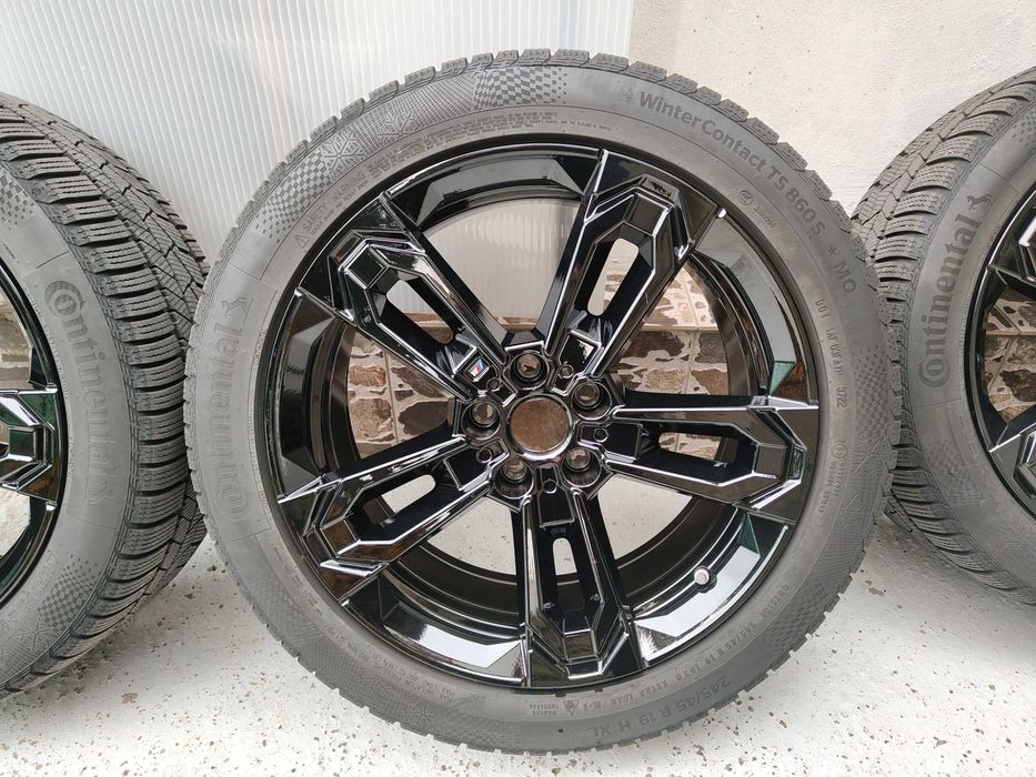Джанти с гуми за BMW X1 iX1 X2 iX2 модел 871M
