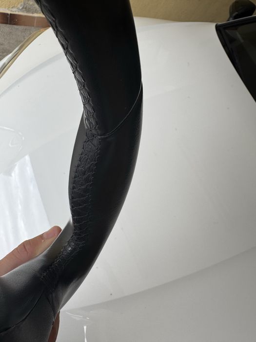 Волан bmw G30 запазен с лека забележка
