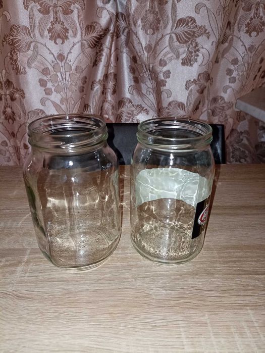Банки винтовые одна литровые и разные