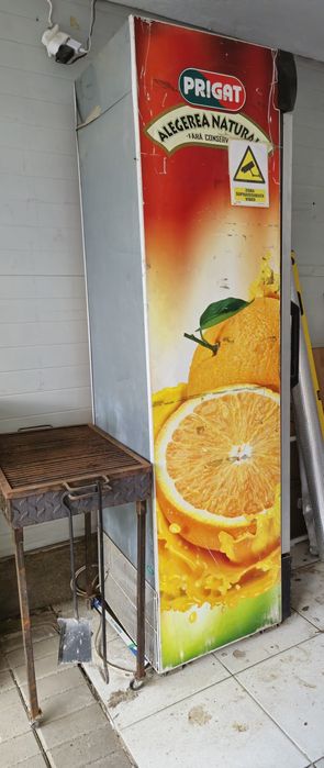 Vitrină frigorifică