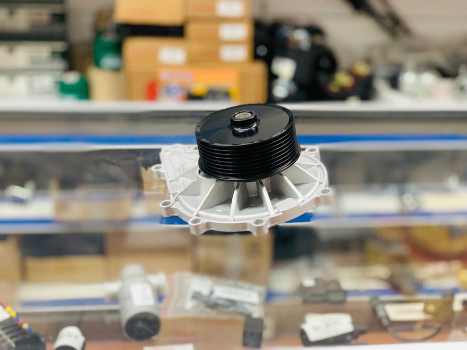 Водяной насос (помпа) Cummins 2.8