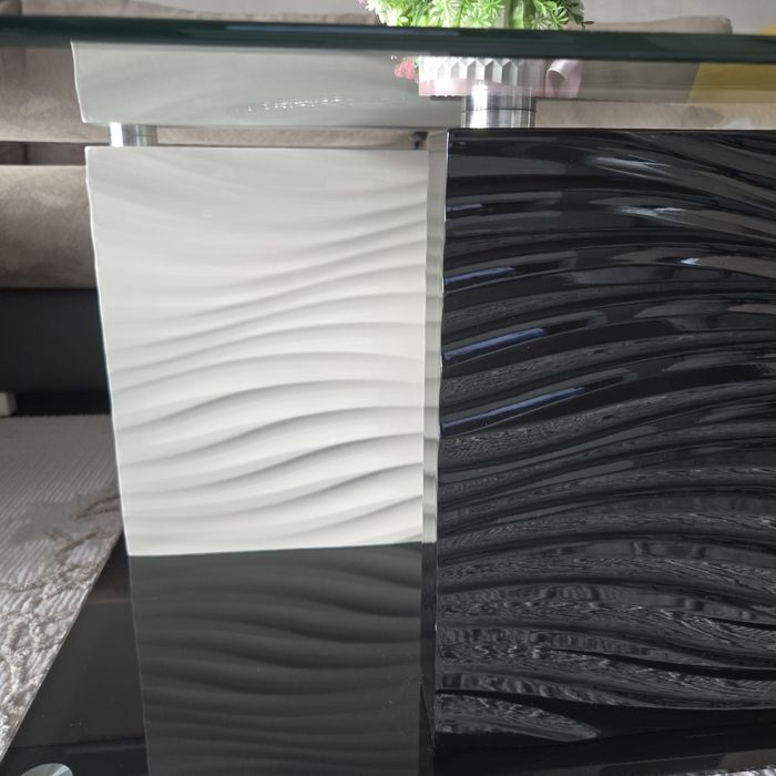 Стъклена холна масичка