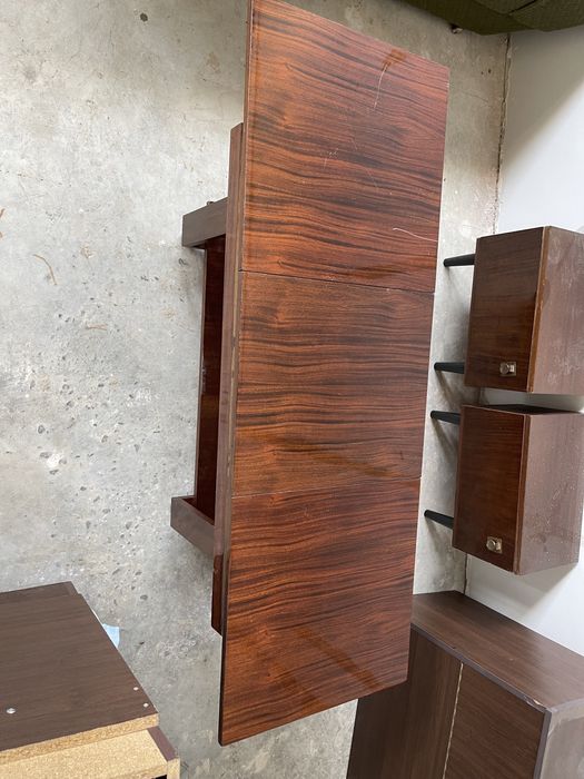 Сгъваема дървена маса