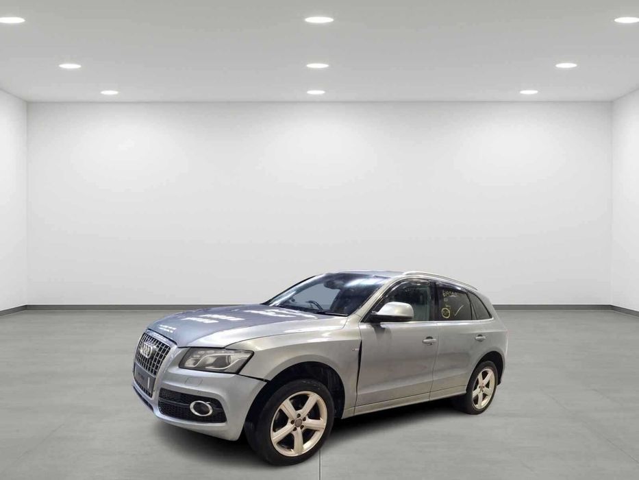 Dezmembrari dezmembrez Audi Q5 3.0 TDI cod motor CCWA