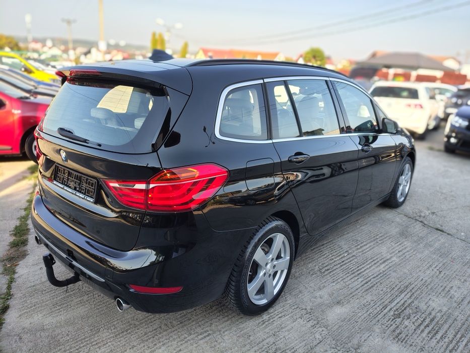BMW seria 2 , automat , piele alba , 7 locuri , navigație , xenon , Line assist , Euro 6 , motor B47 ,190 cp