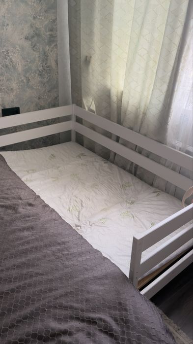 Детская кровать б/у