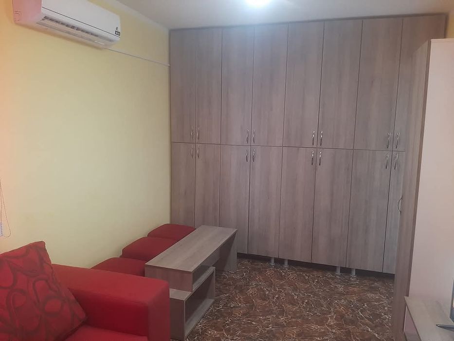 De inchiriat / chisineu cris