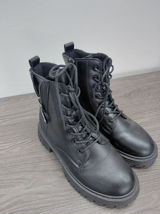 Женские кожанные ботинки