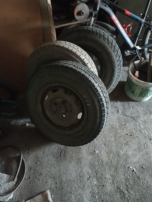 Диски с резиной зимние