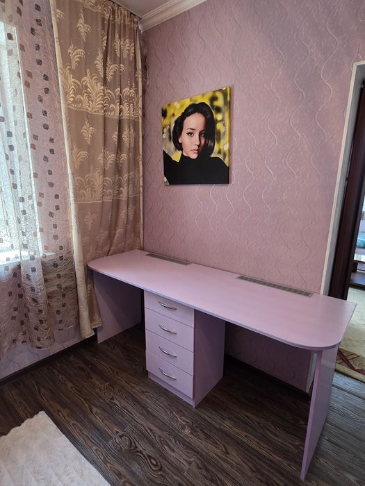 Продам хороший спальный гарнитура