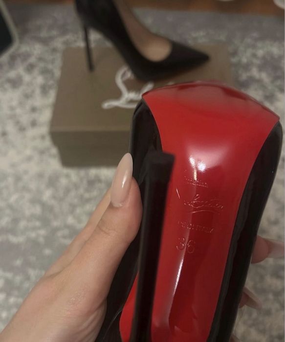 Pantofi Christian Louboutin  pe comanda