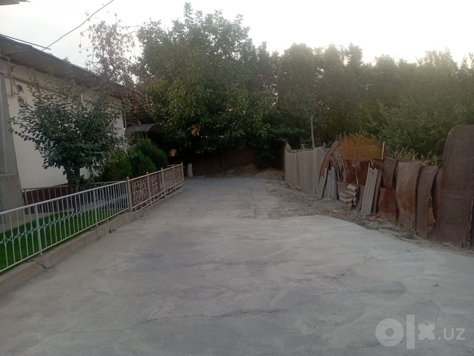 Quruq yer sotiladi 3-sotiq Fasat 20×15 oretir Yengi Tashmidan 1.5 km