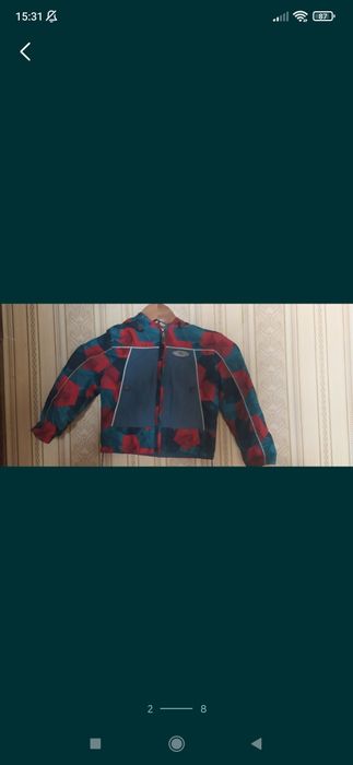 Продам куртки, ветровки, безрукавки на мальчиков по 200 тенге